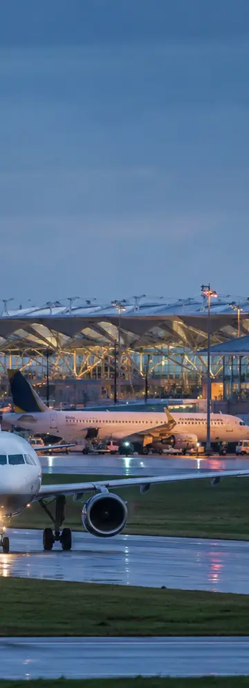 Cheap Business Class flights to London Stansted Airport (STN)