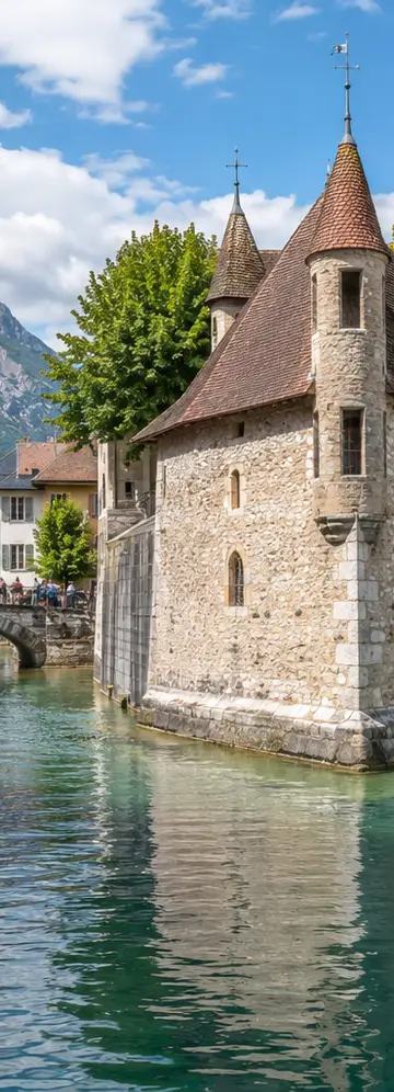 Business Class Flights to Annecy/Meythet, France